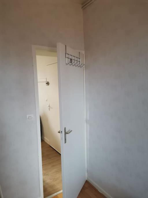 Super Appartement Chez Mon General Клермон-Феран Екстериор снимка